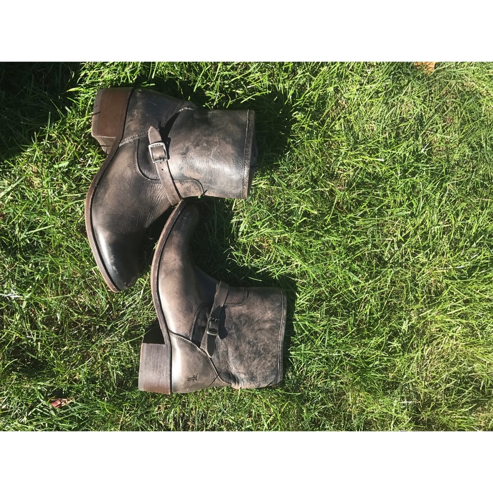 "Lynn" Frye booties